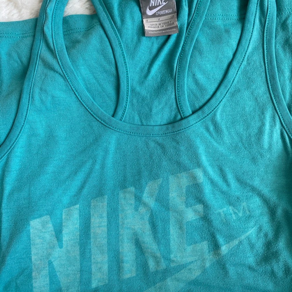 Nike Tank - Picture 5 of 5